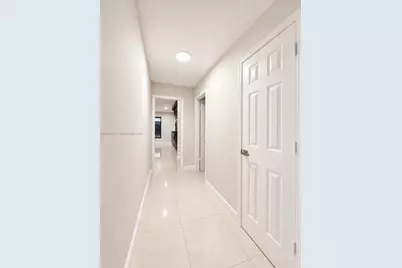 15951 NW 79th Ct, Miami Lakes, FL 33016 - Photo 13