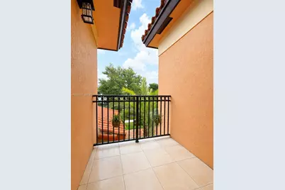 15951 NW 79th Ct, Miami Lakes, FL 33016 - Photo 27