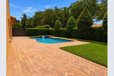 15951 NW 79th Ct, Miami Lakes, FL 33016 - Photo 31