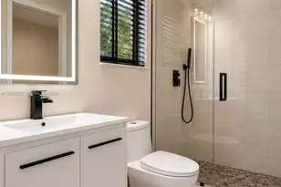 15951 NW 79th Ct, Miami Lakes, FL 33016 - Photo 29