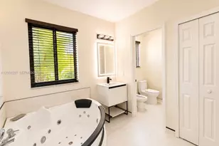 15951 NW 79th Ct, Miami Lakes, FL 33016 - Photo 23