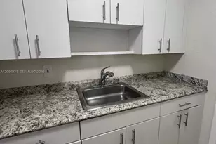 8271 Crespi Blvd, Miami Beach, FL 33141 - Photo 5