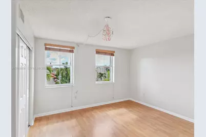 390 NW 86th Pl #201, Miami, FL 33126 - Photo 25