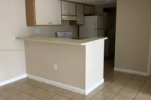 7200 NW 179th St, Hialeah, FL 33015 - Photo 9