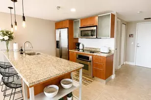 185 SW 7th St, Miami, FL 33130 - Photo 7