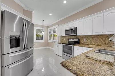 1905 Capeside Cir #1905, Wellington, FL 33414 - Photo 9