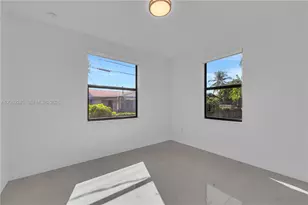 828 NE 14th St, Fort Lauderdale, FL 33304 - Photo 13