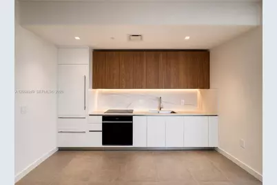 1400 Biscayne Blvd #1807, Miami, FL 33132 - Photo 5