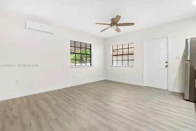 142 W 35th St, Hialeah, FL 33012 - Photo 19