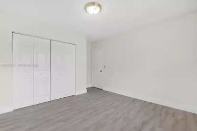 142 W 35th St, Hialeah, FL 33012 - Photo 17