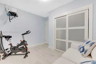 142 W 35th St, Hialeah, FL 33012 - Photo 23