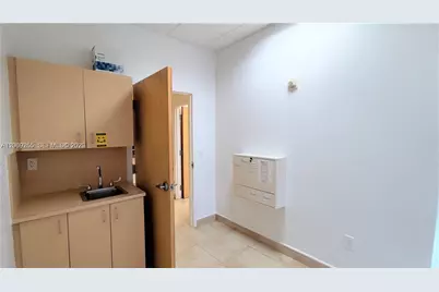 925 NE 30th Ter #300, Homestead, FL 33033 - Photo 25