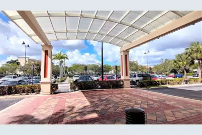 925 NE 30th Ter #300, Homestead, FL 33033 - Photo 21