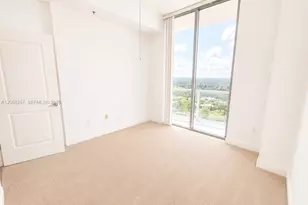 2681 N Flamingo Rd, Sunrise, FL 33323 - Photo 17