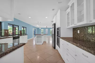8560 SW 85th Ave, Miami, FL 33143 - Photo 15