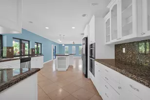 8560 SW 85th Ave, Miami, FL 33143 - Photo 15