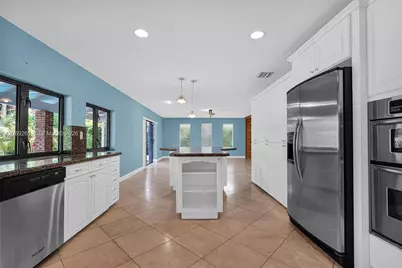 8560 SW 85th Ave, Miami, FL 33143 - Photo 17