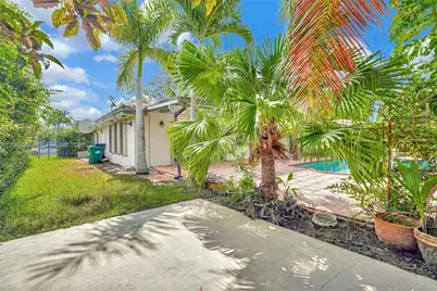 8560 SW 85th Ave, Miami, FL 33143 - Photo 57