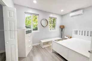3171 SW 26th St, Miami, FL 33133 - Photo 17