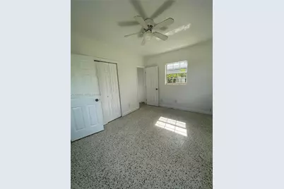 1137 NE 111th St #1135, Miami, FL 33161 - Photo 3