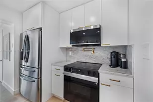 12325 NE 11th Pl, North Miami, FL 33161 - Photo 9