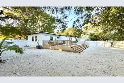 12325 NE 11th Pl, North Miami, FL 33161 - Photo 31