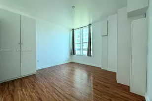 950 Brickell Bay Dr, Miami, FL 33131 - Photo 3