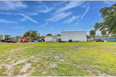 2108 Orange Ave, Fort Pierce, FL 34950 - Photo 13