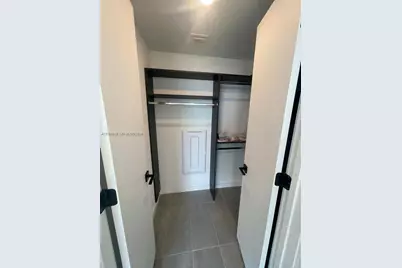 227 NE 2nd St #1613, Miami, FL 33132 - Photo 9