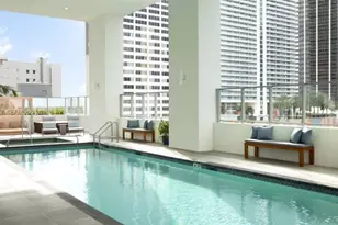 227 NE 2nd St, Miami, FL 33132 - Photo 19