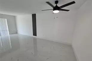 10375 N Kendall Dr, Miami, FL 33176 - Photo 13