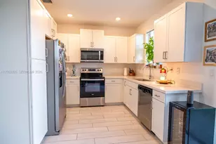1026 SE 23rd Ave, Homestead, FL 33035 - Photo 3
