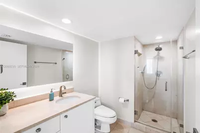 16500 Collins Ave #1752, Sunny Isles Beach, FL 33160 - Photo 47