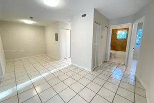 800 SW 10th Ave, Hallandale Beach, FL 33009 - Photo 5