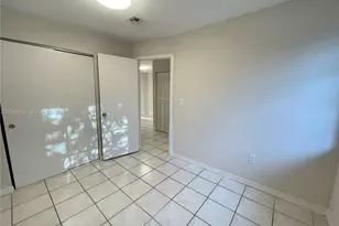 800 SW 10th Ave, Hallandale Beach, FL 33009 - Photo 9