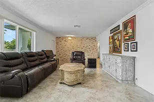 8460 SW 201st St, Cutler Bay, FL 33189 - Photo 9