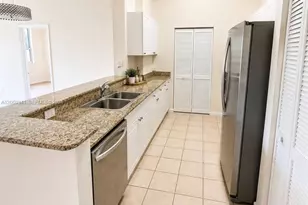 19501 W Country Club Dr, Aventura, FL 33180 - Photo 7