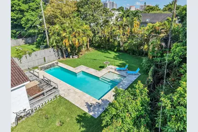 3605 SW 18th Ter, Miami, FL 33145 - Photo 11