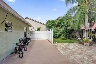 5451 Chicory Ln, Lake Worth, FL 33463 - Photo 23