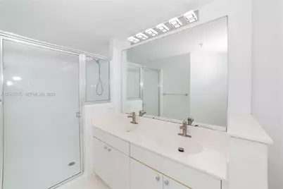 17100 N Bay Rd #1407, Sunny Isles Beach, FL 33160 - Photo 11