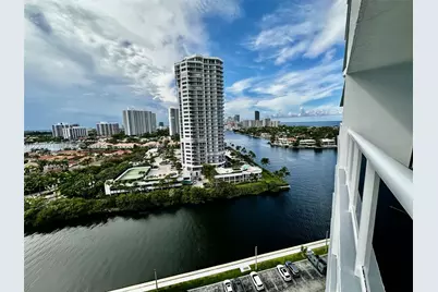 20515 E Country Club Dr #1749, Aventura, FL 33180 - Photo 15