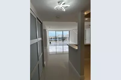 20515 E Country Club Dr #1749, Aventura, FL 33180 - Photo 5