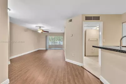 2850 N Oakland Forest Dr #208, Oakland Park, FL 33309 - Photo 7