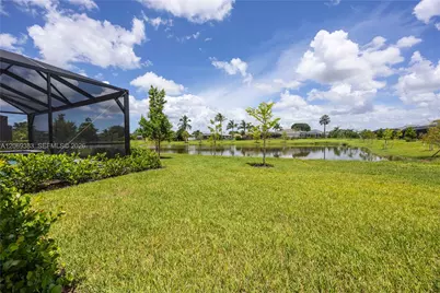 10383 Maddox Ln, Bonita Springs, FL 34135 - Photo 37