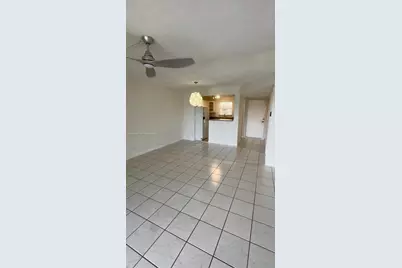 610 Tennis Club Dr #407, Fort Lauderdale, FL 33311 - Photo 7