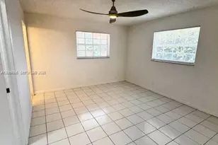 610 Tennis Club Dr, Fort Lauderdale, FL 33311 - Photo 11