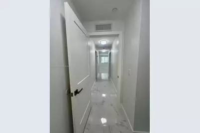 1860 NW 19th St #203, Miami, FL 33125 - Photo 9