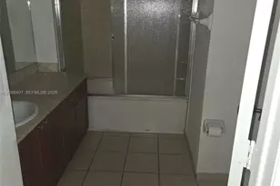 10855 NW 88th Terrace, Doral, FL 33178 - Photo 15