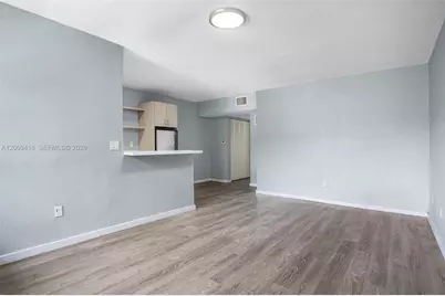 1135 8th St #8, Miami Beach, FL 33139 - Photo 3