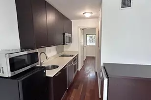 1560 Pennsylvania Ave, Miami Beach, FL 33139 - Photo 9